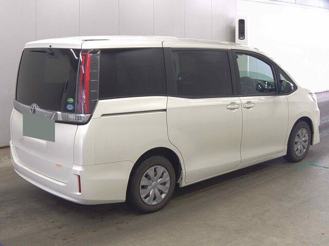 2019 Toyota Noah X auction photo 5