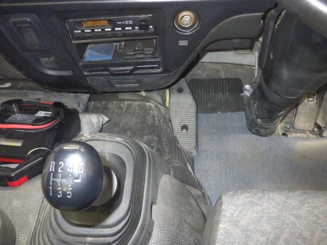 2006 Isuzu Forward chassis auction photo 7