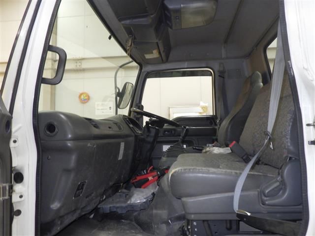 2006 Isuzu Forward chassis auction photo 8