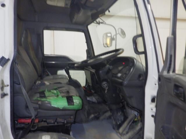 2006 Isuzu Forward chassis auction photo 5
