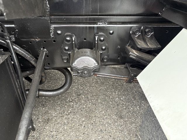 2009 Isuzu Forward コンテナセンヨウ auction photo 11