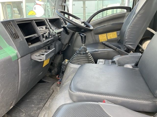 2009 Isuzu Forward コンテナセンヨウ auction photo 5