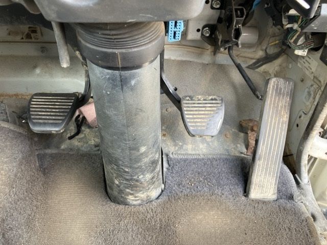 2009 Isuzu Forward コンテナセンヨウ auction photo 4