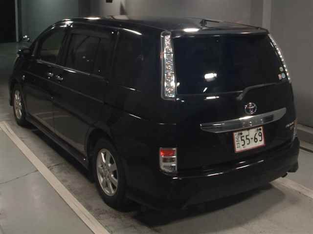 2012 Toyota Isis Platana V Selection White auction photo 2