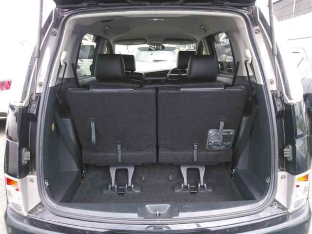 2012 Toyota Isis Platana V Selection White auction photo 10