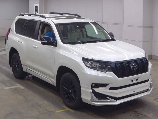Japan Auction Vehicles 8 2023 Toyota Land Cruiser Prado TX L-PマットブラE 4WD auction photo