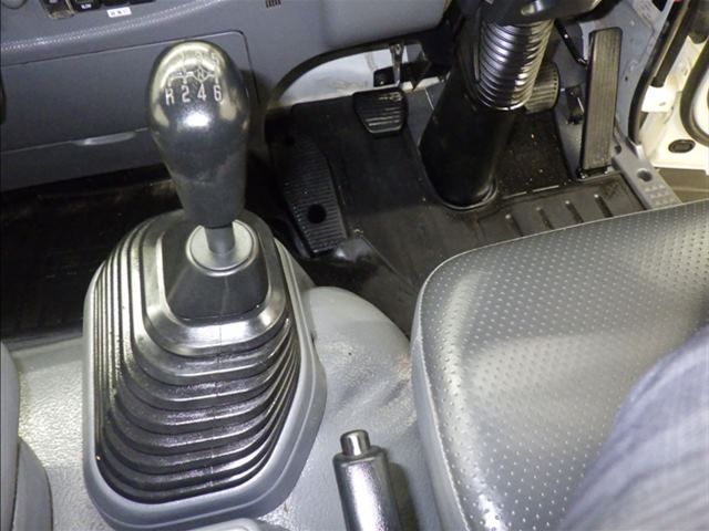 2021 Isuzu Forward Container-only vehicle auction photo 7