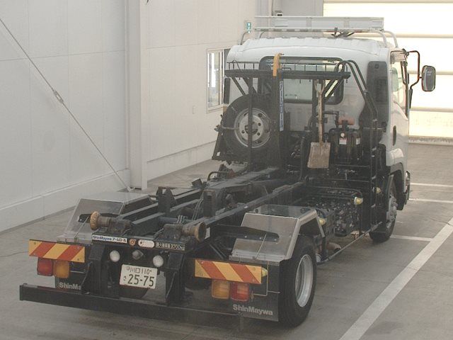 2021 Isuzu Forward Container-only vehicle auction photo 2