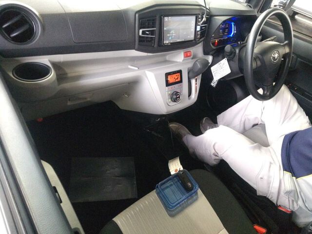 2023 Toyota Pixis Epoch G SA III 4WD auction photo 3