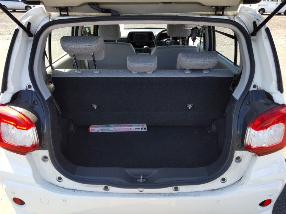 2019 Toyota Passo auction photo 8