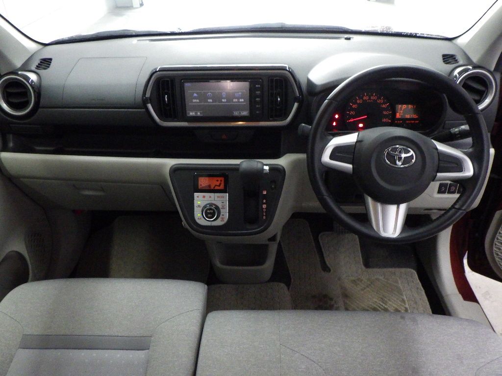 2016 Toyota Passo X Gパッケージ auction photo 3