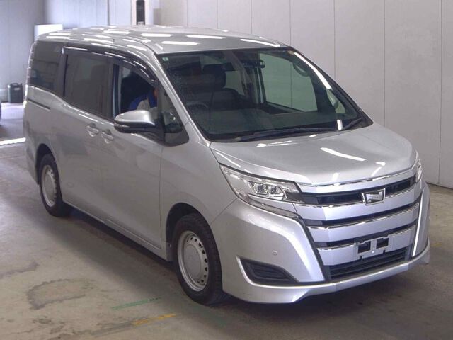 2020 Toyota Noah X Welcab Japan auction vehicle