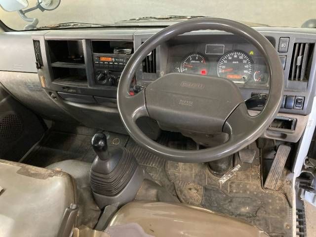 2012 Isuzu Elf * auction photo 2