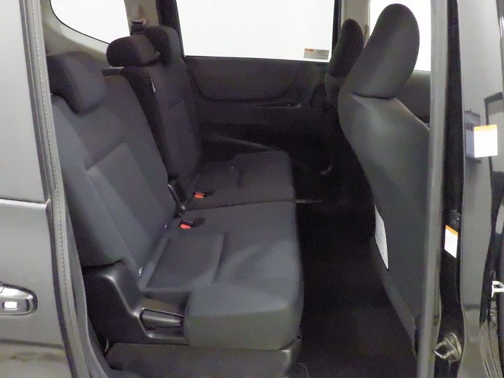 2016 Toyota Sienta G 7 people auction photo 7