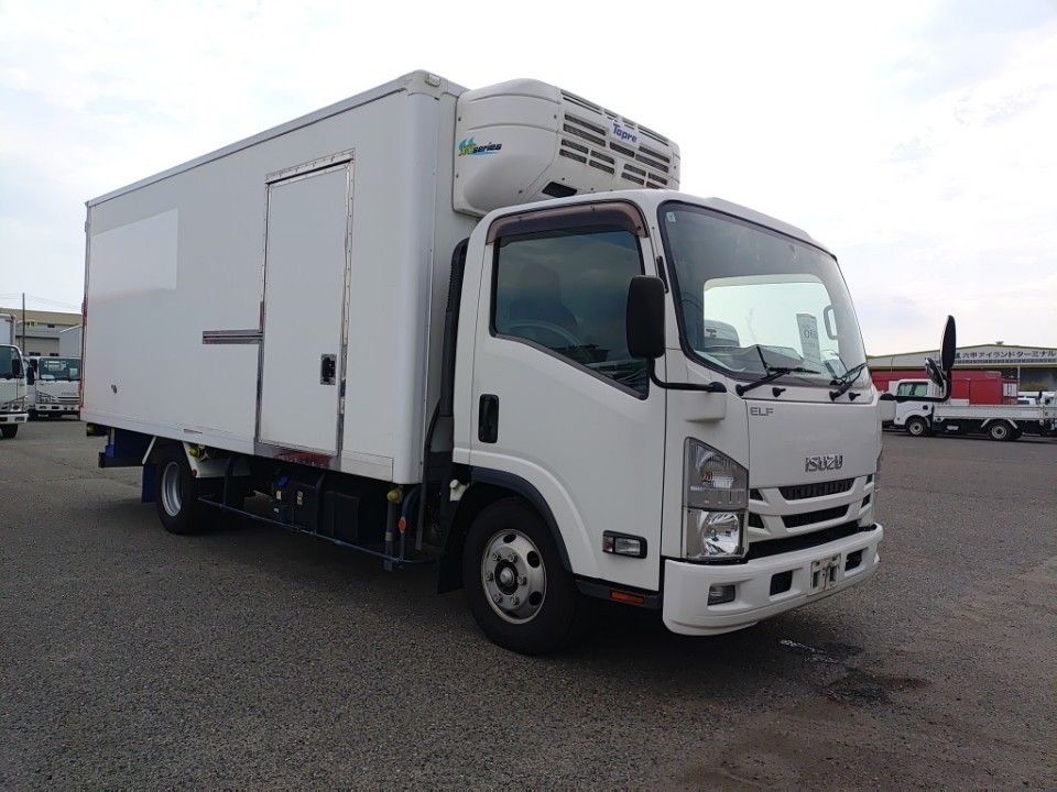 2020 Isuzu Elf auction photo 4