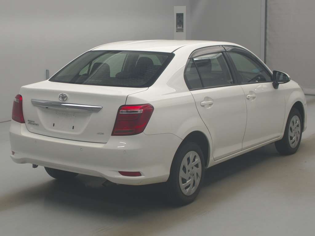 2021 Toyota Corolla Axio EX 4WD auction photo 2