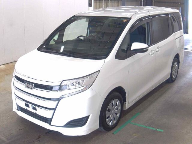 2019 Toyota Noah X ウェルキャブ auction photo 4