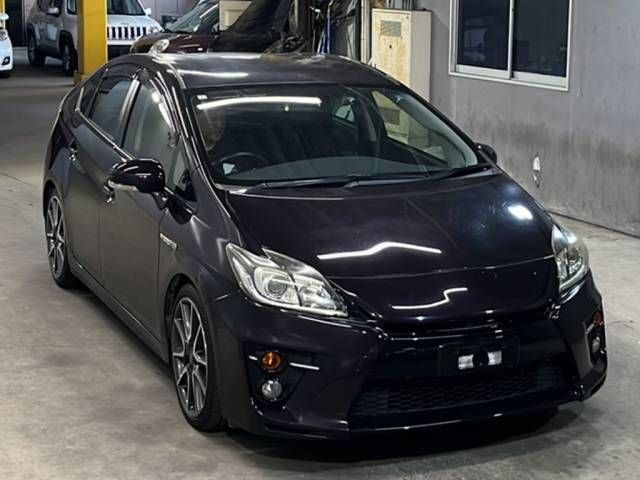 2014 Toyota Prius Sツーリングセレクション・G’s auction photo 4