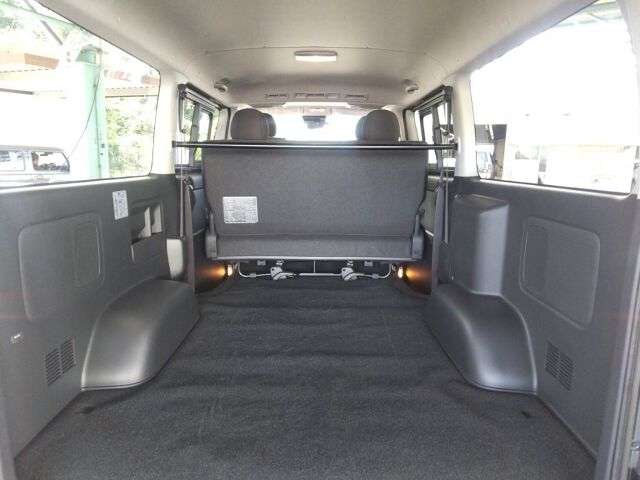 2026 Toyota Hiace Long Super GL 4WD auction photo 6