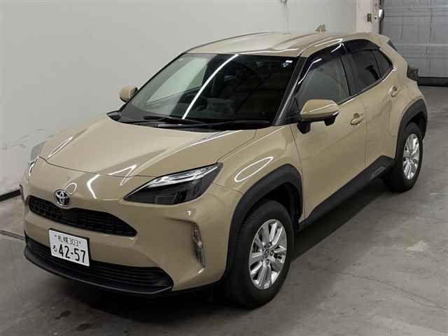 2023 Toyota Yaris Cross G 4WD auction photo 4