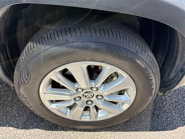 2023 Toyota Yaris Cross G 4WD auction photo 8