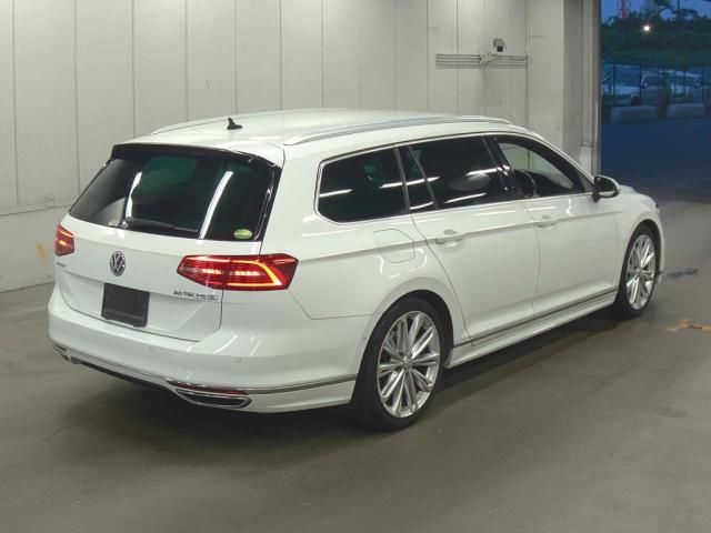 2017 Volkswagen VW パサート ヴァリアント 2.0TSI Rライン auction photo 3