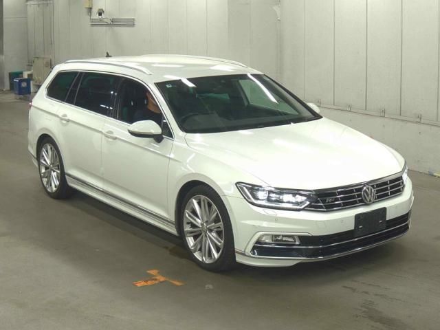 2017 Volkswagen VW パサート ヴァリアント 2.0TSI Rライン Japan auction vehicle