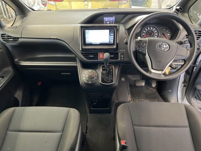 2019 Toyota Noah 4WD X マルチユーティリティ auction photo 5