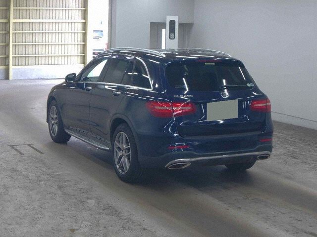 2016 Mercedes-Benz GLC GLC250 4MATIC 4WD auction photo 2