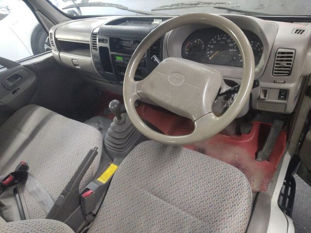 2005 Toyota Dyna ベースグレード auction photo 3