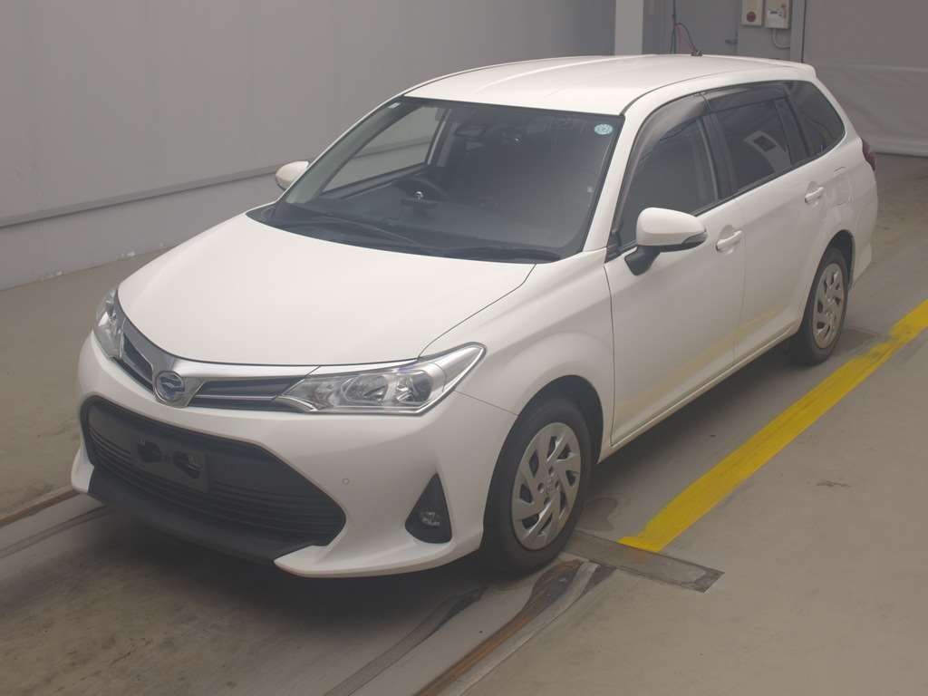 Japan Auction Vehicles 4 2021 Toyota Corolla Fielder Hybrid EX auction photo