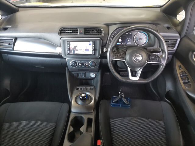 2018 Nissan Leaf S auction photo 3