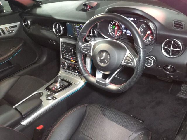 2019 Mercedes-Benz SLC SLC180 Sport auction photo 3