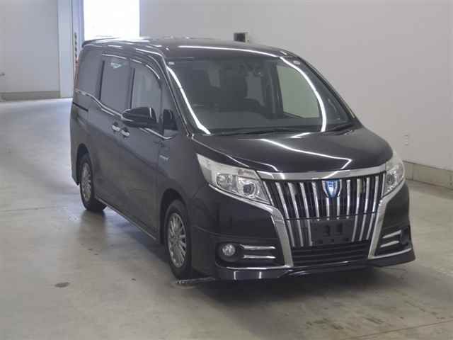 2015 Toyota Esquire ハイブリッドXi Japan auction vehicle