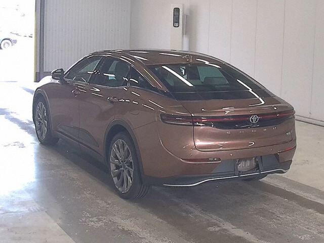 2023 Toyota Crown Crossover GアドバンストレザP 4WD auction photo 2
