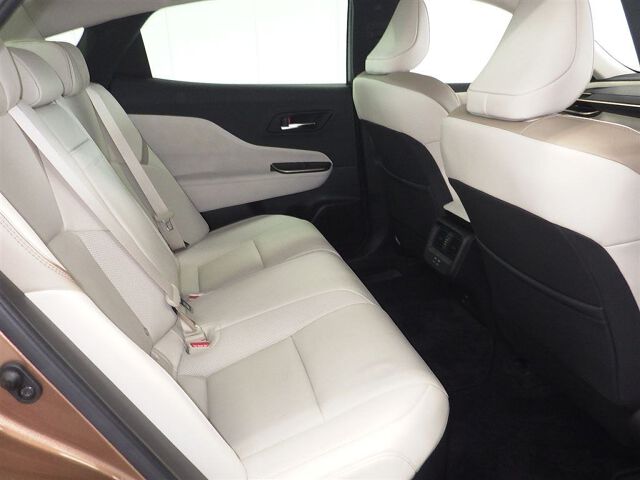 2023 Toyota Crown Crossover GアドバンストレザP 4WD auction photo 6