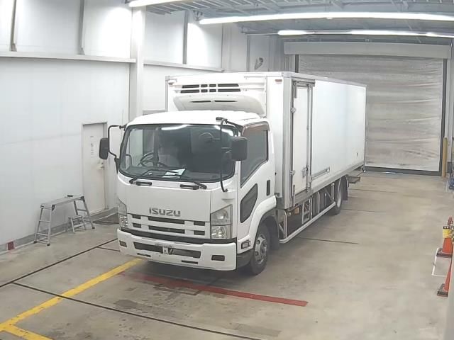 2011 Isuzu Forward 冷蔵・冷凍車 Japan auction vehicle