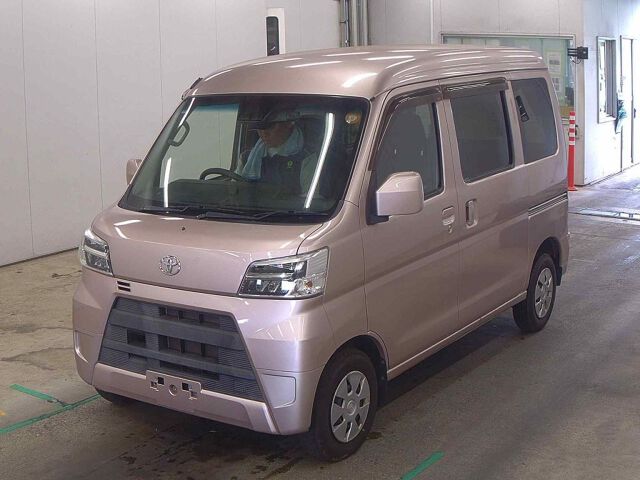 2020 Toyota Pixis Van Cruise Turbo SA III auction photo 4