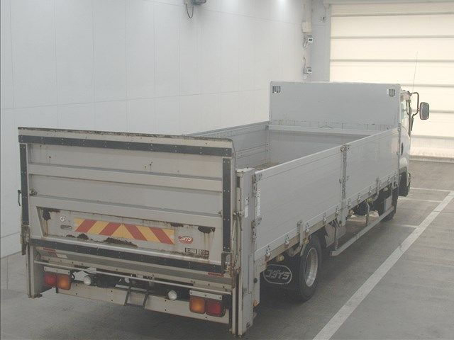 2017 Isuzu Forward Flatbed auction photo 2