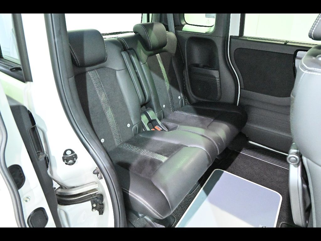 2021 Honda N-BOX カスタムLターボ auction photo 7