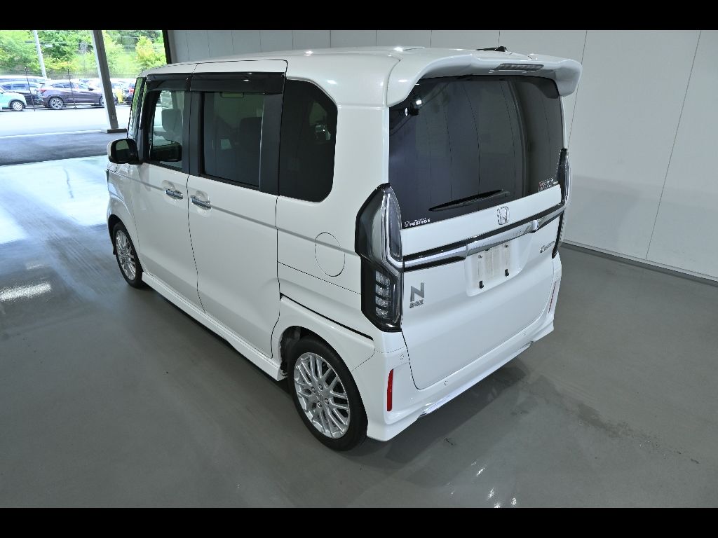 2021 Honda N-BOX カスタムLターボ auction photo 5