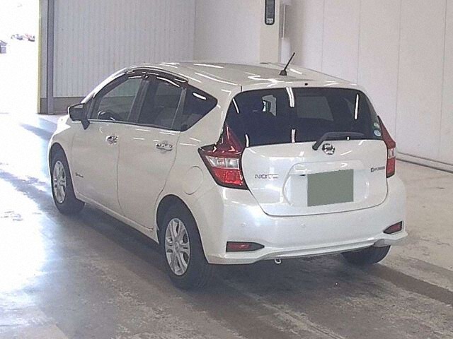 2016 Nissan Note EパワーX auction photo 2