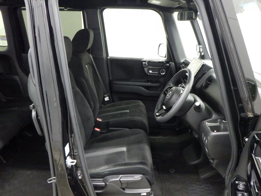 2021 Honda N-BOX カスタムEX auction photo 6