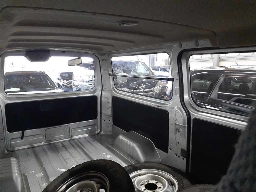 2018 Nissan NV350 Caravan DX テイショウ 4WD auction photo 11