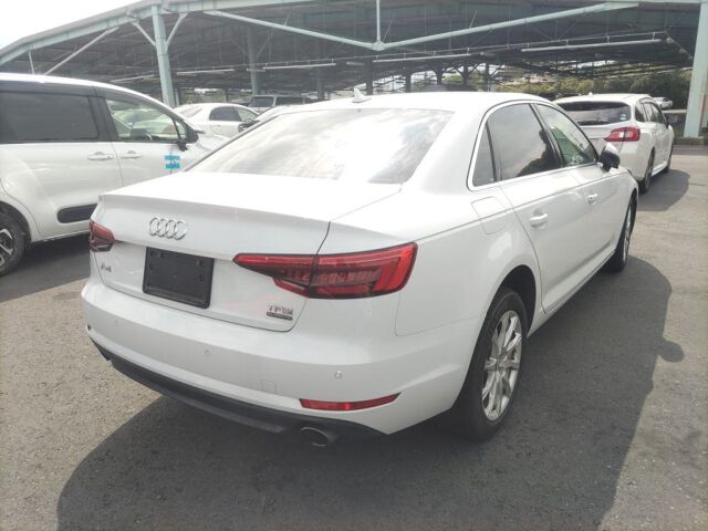 2016 Audi A4 4WD auction photo 5