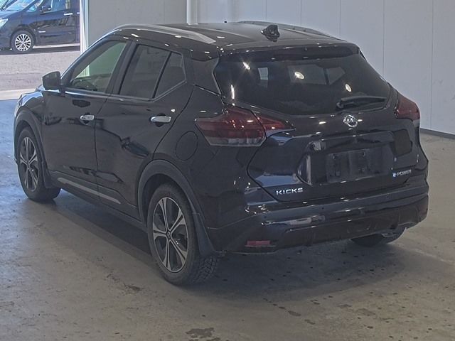 2021 Nissan Kicks X auction photo 2