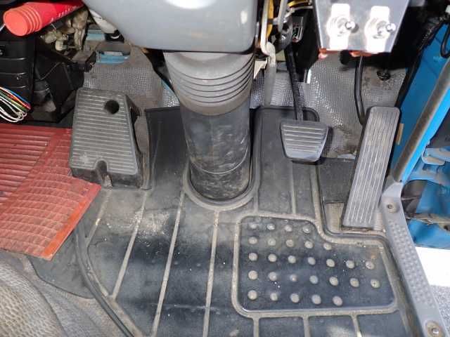 2005 Isuzu Elf 1.6T Wキャブ 幌付 auction photo 8