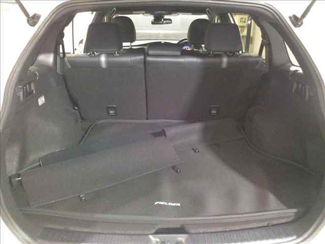 2017 Toyota Corolla Fielder ハイブリッドG WxB auction photo 7