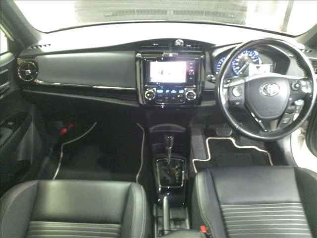 2017 Toyota Corolla Fielder ハイブリッドG WxB auction photo 5