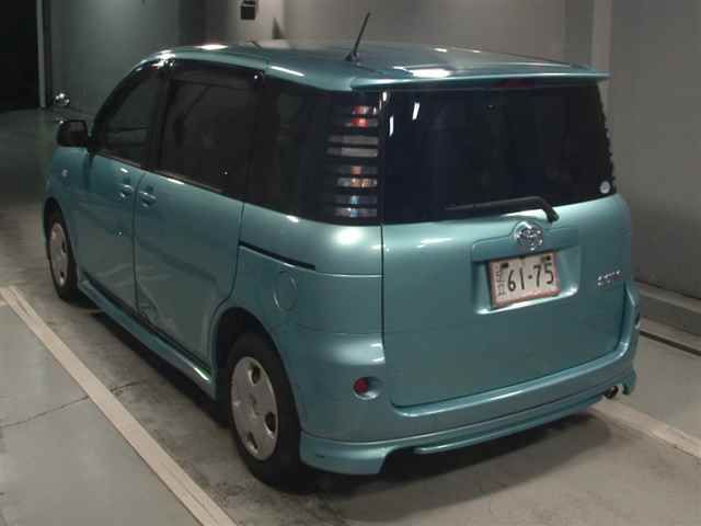 2004 Toyota Sienta G auction photo 2